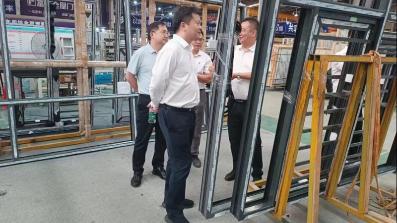 免漆门与烤漆门：环保之争，如何抉择？**